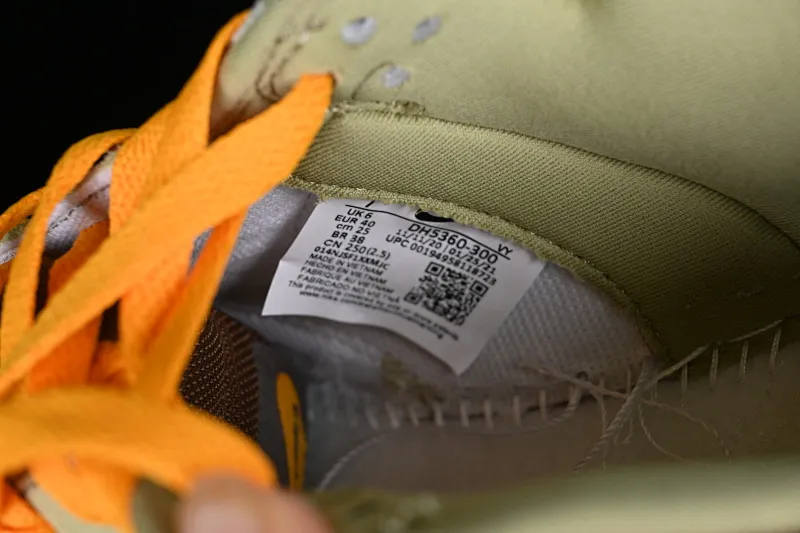 All Categories Nk SB Dunk Series Nk SB Dunk Low Low-top Sneakers Nk SB Dunk Low Prm Green Brown Orange SB Smashed Backboard Fashion Casual Sneakers DH5360-300